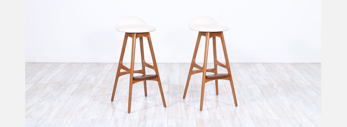 Pair of Erik Buch Teak Bar Stools for Oddense Maskinsnedkeri