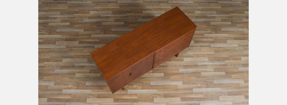 Carlo Jensen Bi-Folding Door Walnut Credenza for Hundevad & Co.