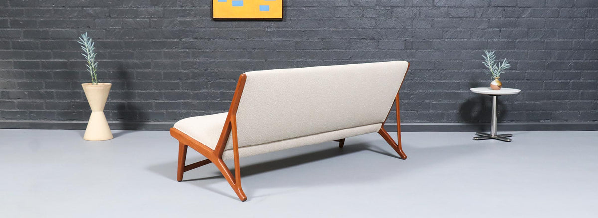 Early Hans J. Wegner JH-555 Teak Sofa for Johannes Hansen