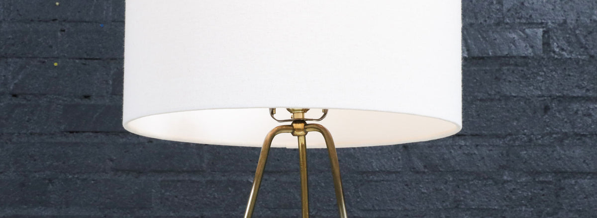 Mid-Century Modern Tripod Brass & Walnut Table Lamp