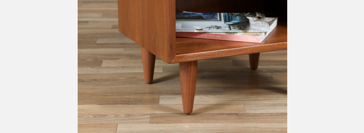 Milo Baughman Two-Tone Lacquered Night Stands for Glenn of CA 