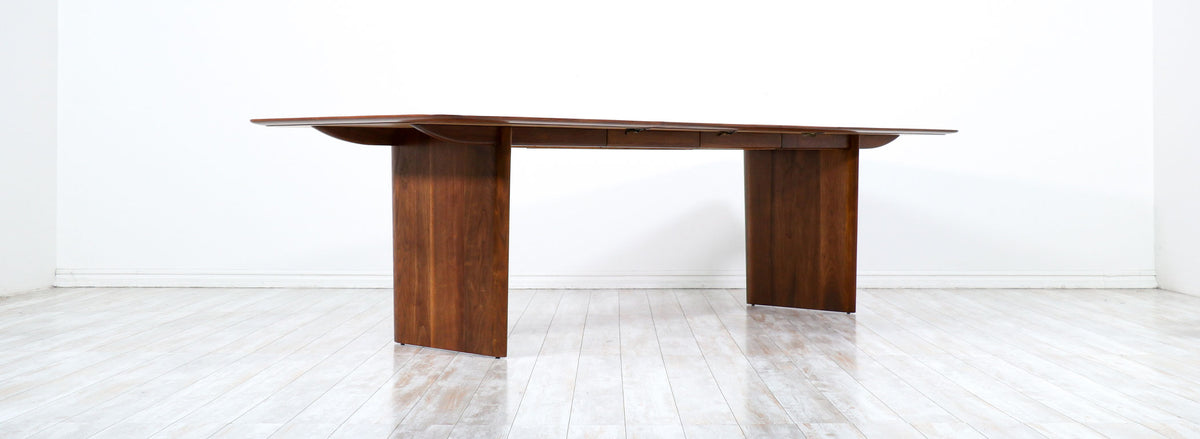 T.H. Robsjohn-Gibbings Model-4800 Expanding Dining Table for Widdicomb