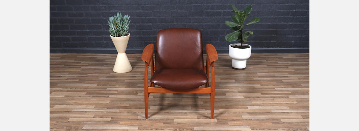 Finn Juhl Model BO-118 Cognac Leather & Teak Lounge Chair