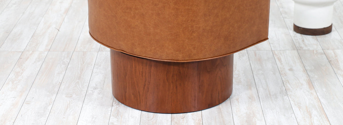 Milo Baughman Swivel Cognac Leather Tub Chair for Thayer Coggin