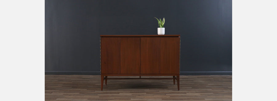 Paul McCobb "Irwin Collection" Credenza w/ Bi-Folding Doors 