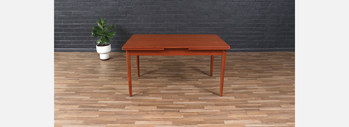 Hans J. Wegner Draw-Leaf teak Dining Table for Andreas Tuck