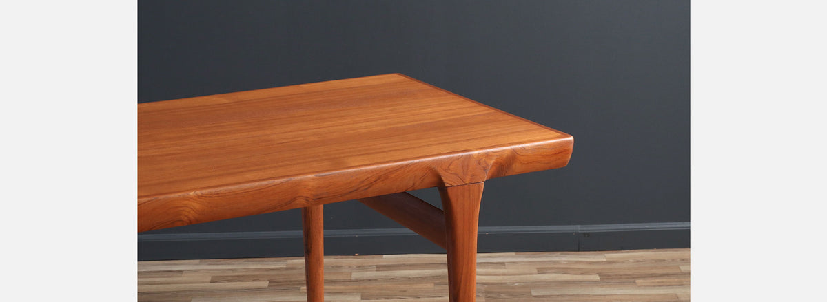 Danish Modern Expanding Teak Dining Table by Faarup Mobelfabrik