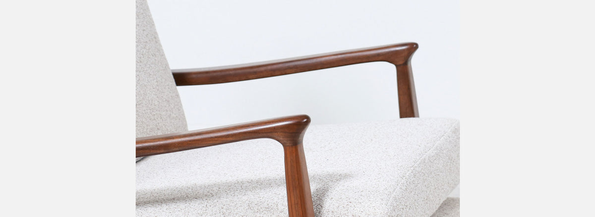 Mid-Century Modern Reclining Lounge Chair with Ottoman by Milo Baughman