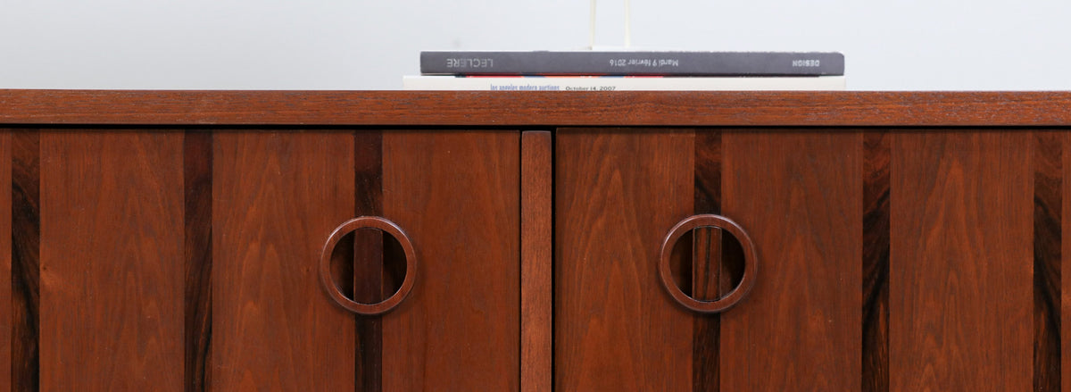 Mid-Century Free-Standing Bookshelf Unit by Stanley Furniture