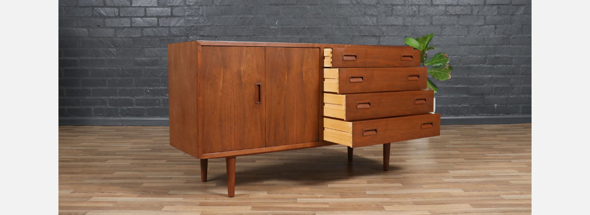 Carlo Jensen Bi-Folding Door Walnut Credenza for Hundevad & Co.
